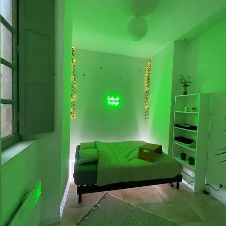 Dans Les Jardins Quarto em Acomodações Particulares